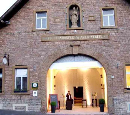 escherndorf-winzerhof.jpg